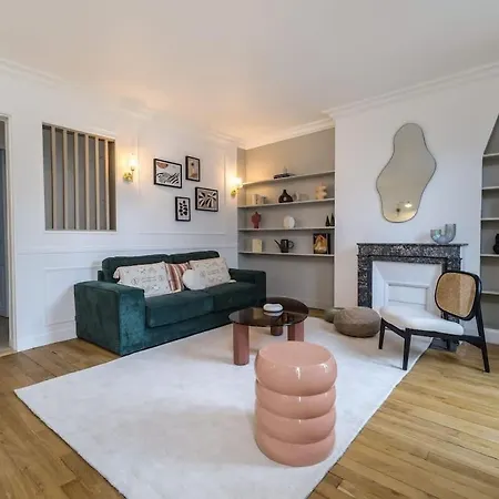 Apartment Spacious - 5e Paris