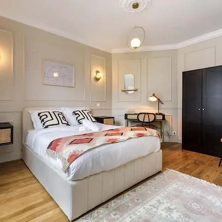 Apartment Spacious - 5e Paris